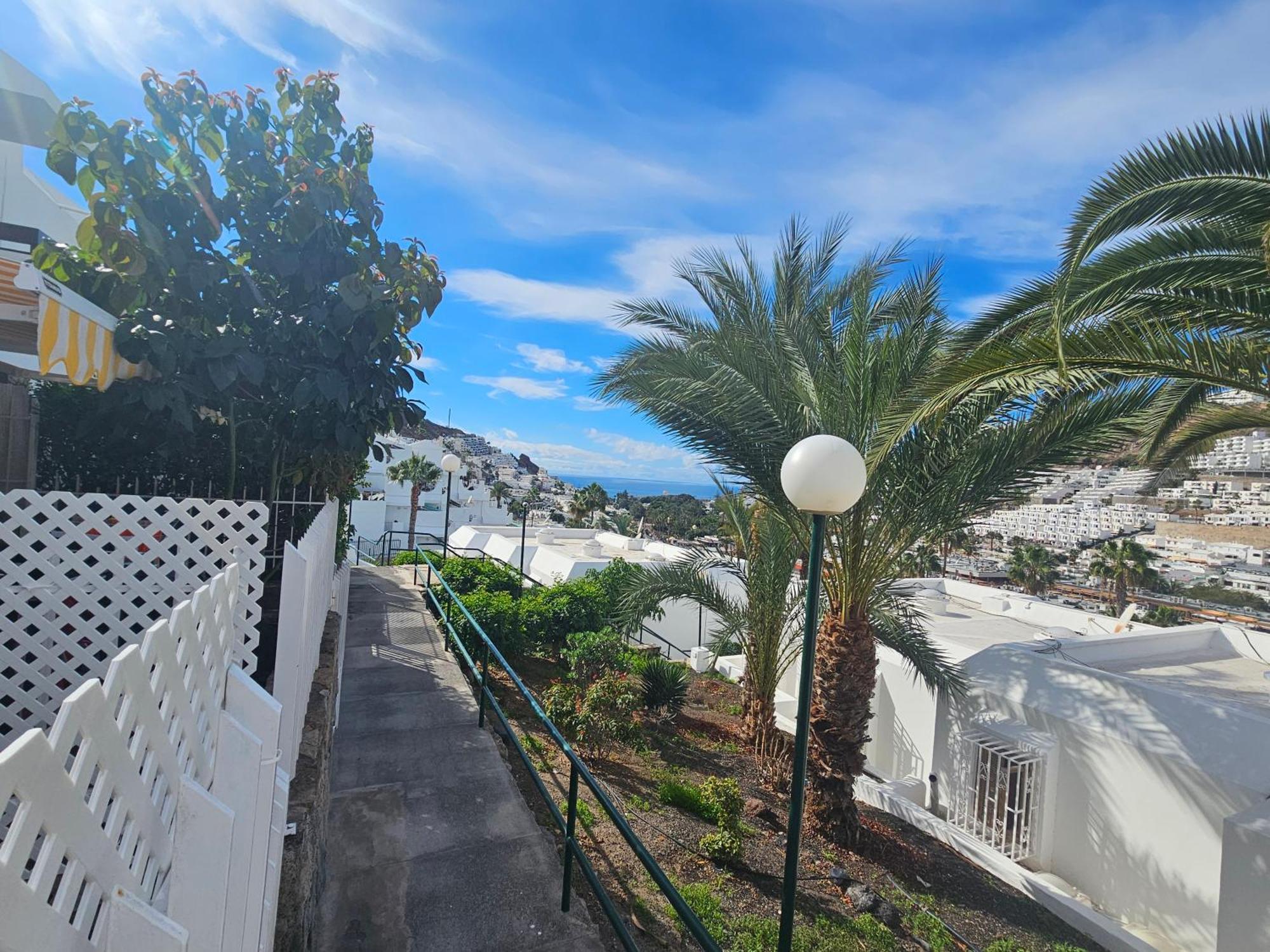 Stylish And Comfortable Duplex Apartment Near Swimming Pool Mogan Exterior photo