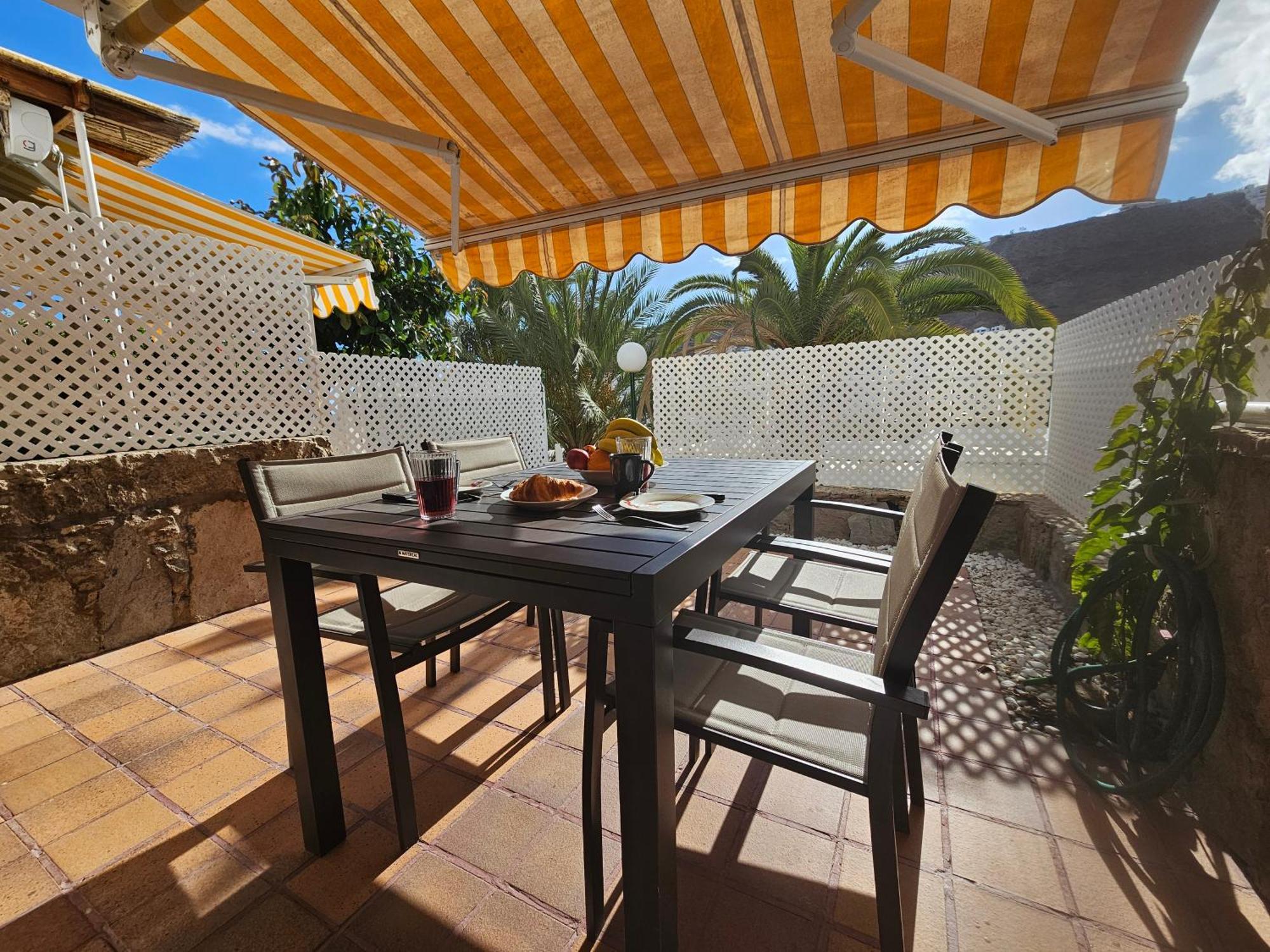 Stylish And Comfortable Duplex Apartment Near Swimming Pool Mogan Exterior photo