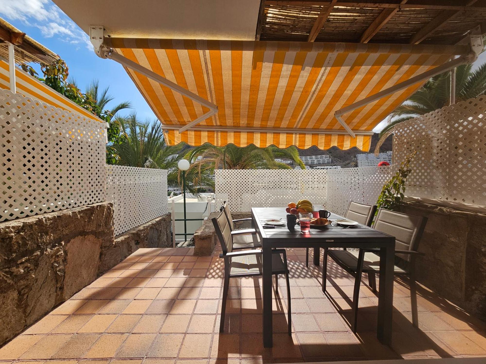 Stylish And Comfortable Duplex Apartment Near Swimming Pool Mogan Exterior photo